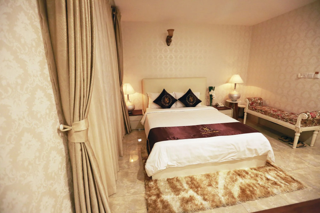 Brightness Hotel
