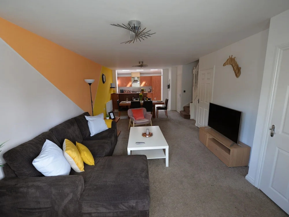 Delightful Holiday Home in Warwick near Castle