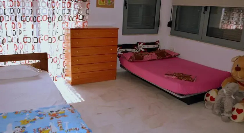 Finikia House