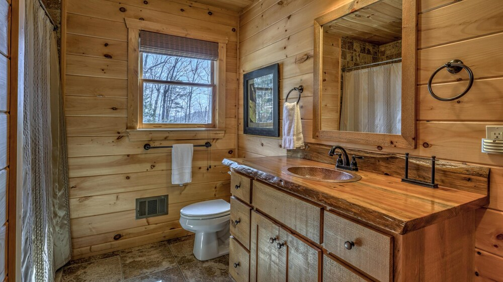 Coppertree Getaway by Escape to Blue Ridge