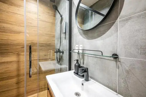 Tamara Suites & Apartments