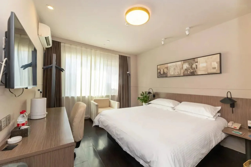 Holiday Inn Express Lhasa Potala Palace by IHG
