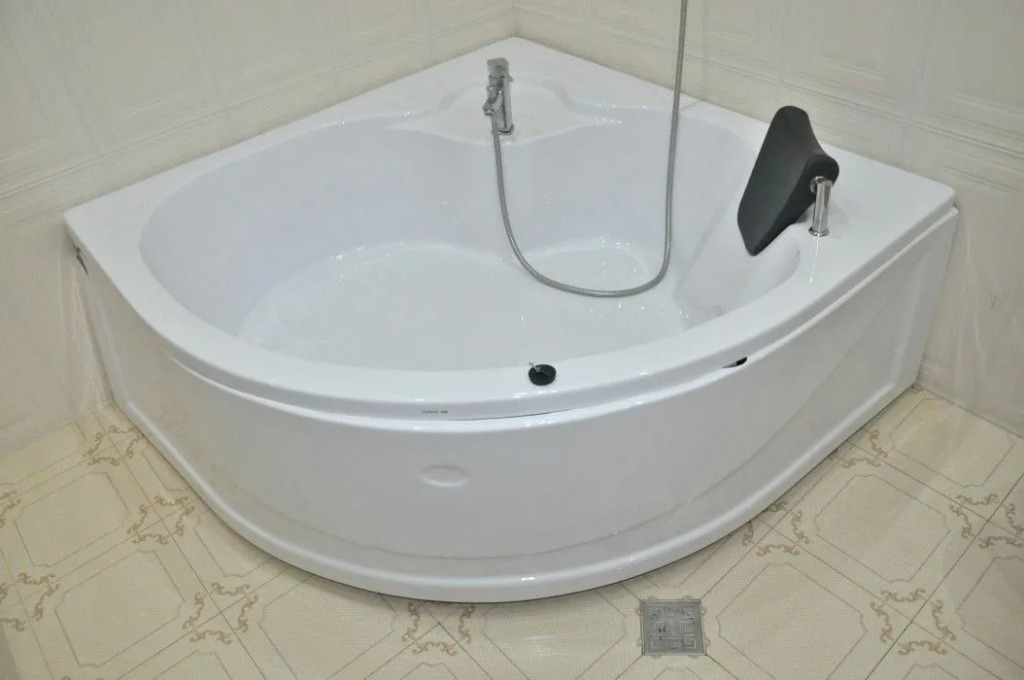 White Palace Hotel