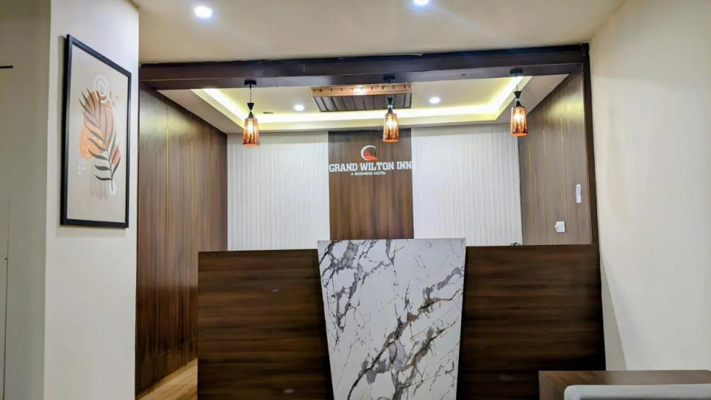 Super Townhouse Oak Mahadevapura Opposite Phoenix Mall Formerly Grand Wilton Inn