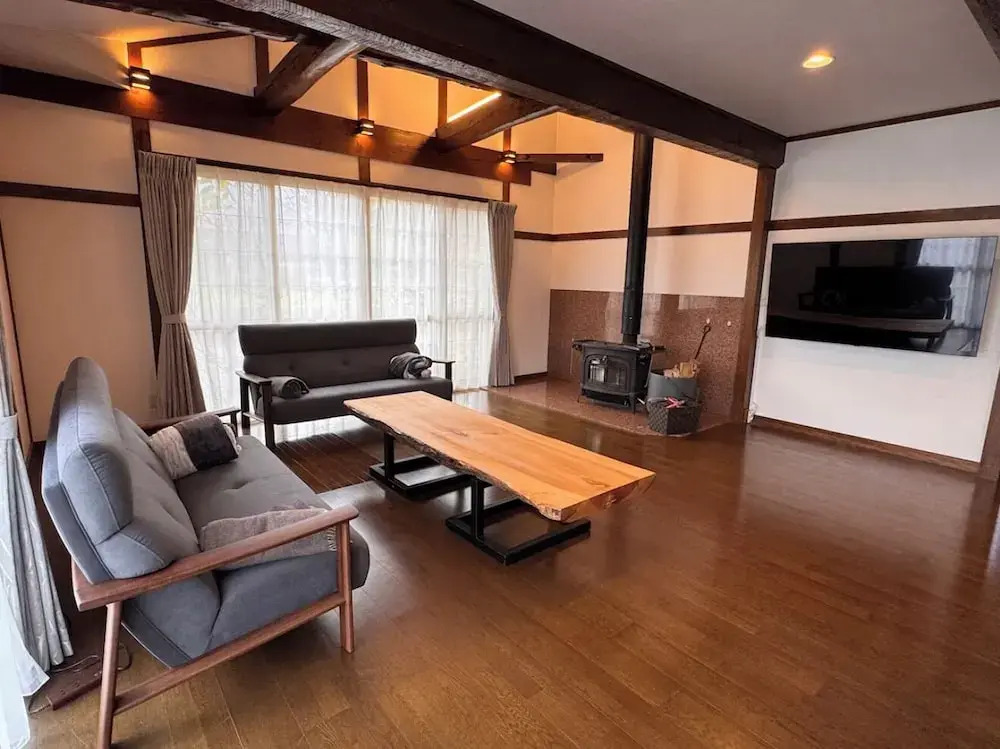 5 Peaks Villa