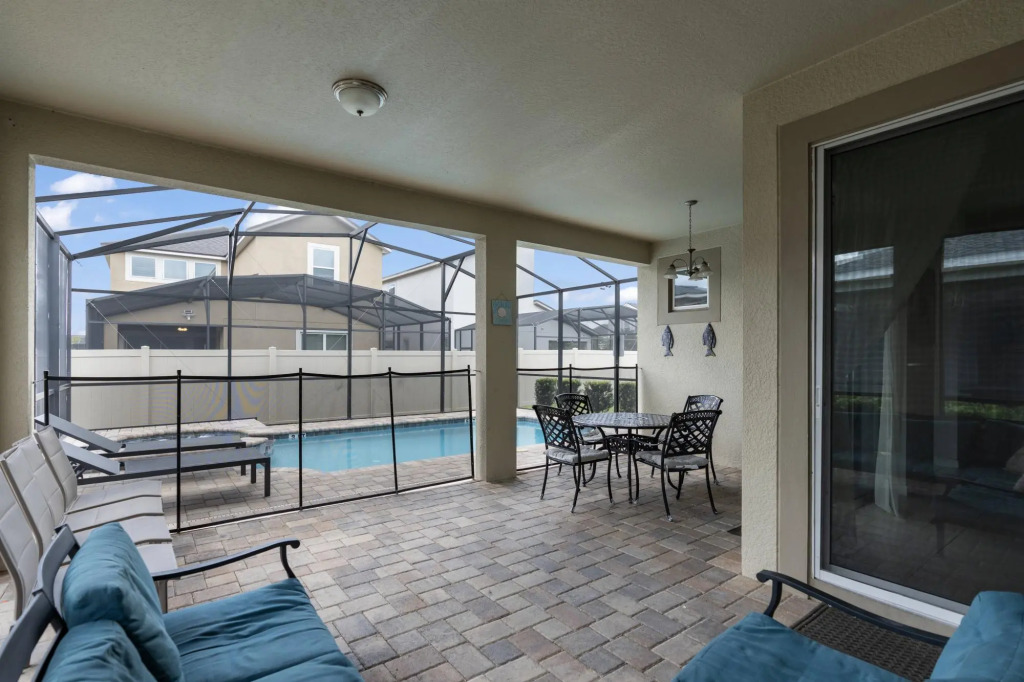 Amazing 6 bedrooms at SOLARA RESORT!