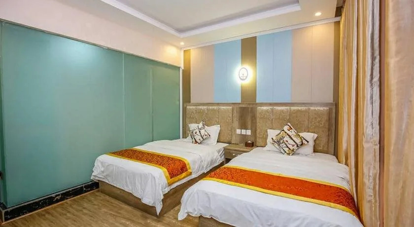Yuhang Business Hotel