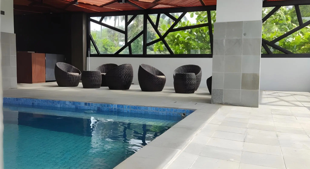 Rogers Hotel Manado