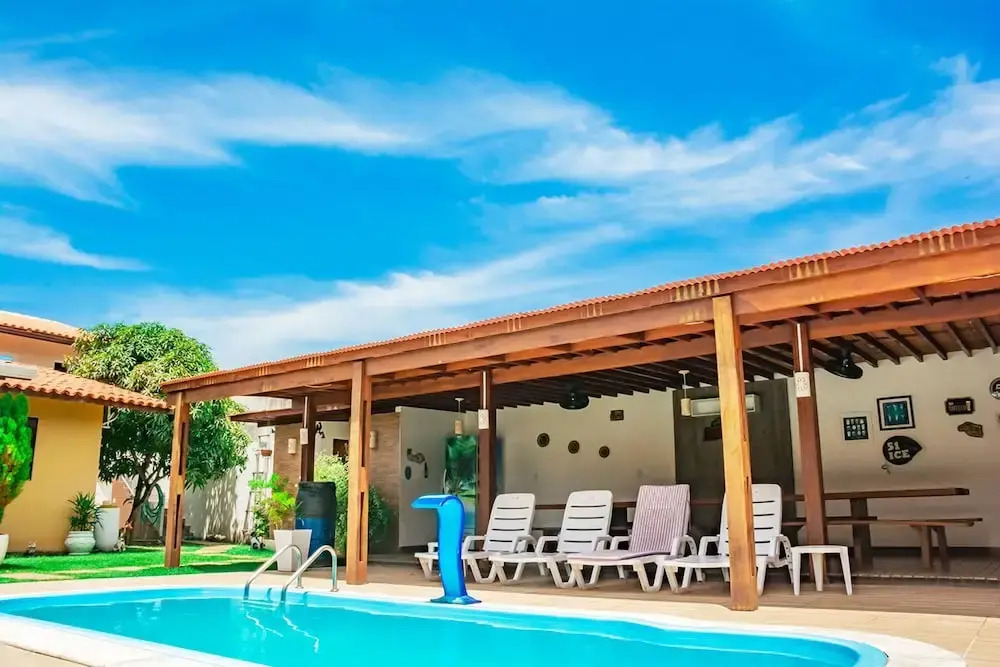 Casa em cond fechado em Barra de Santo Antonio AL