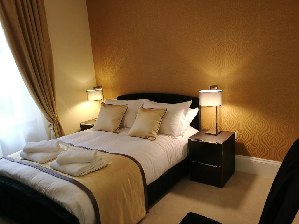 Devon Court Hotel