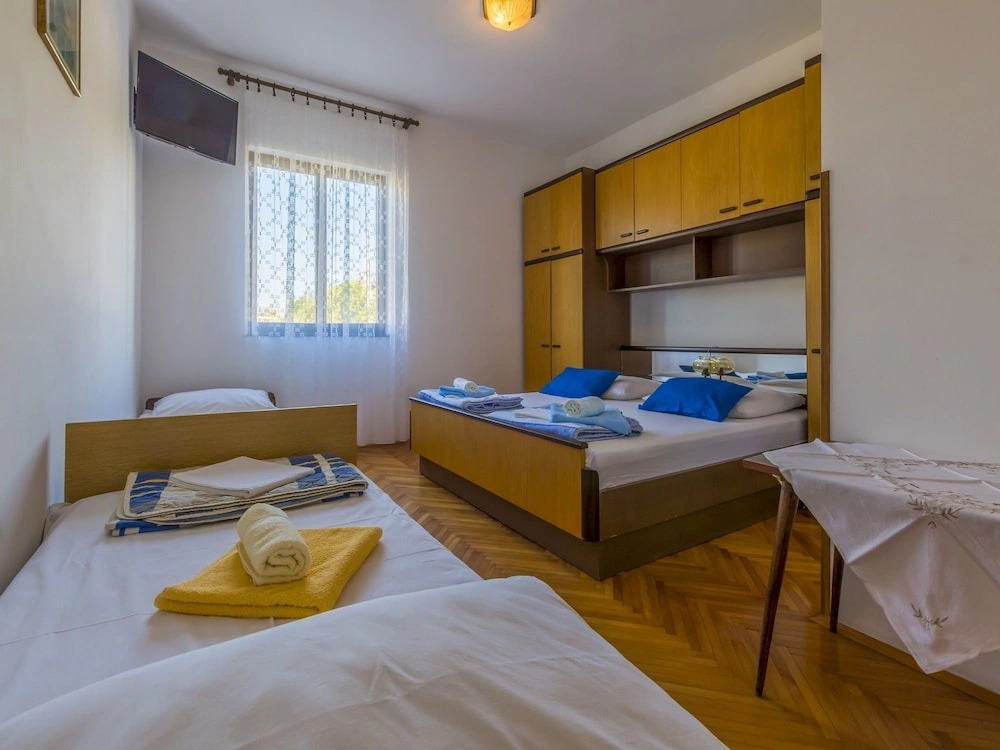 Rooms Zeljka 2