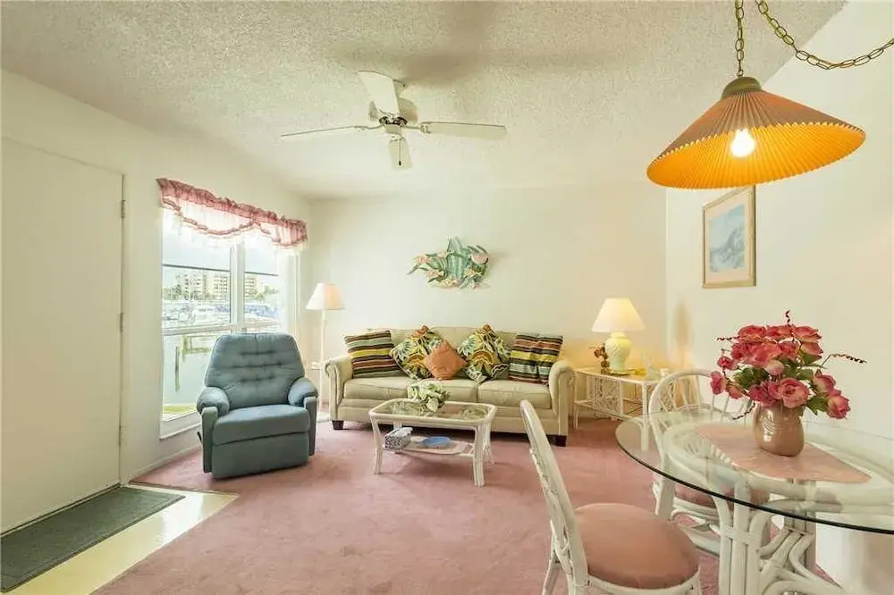 Madeira Beach Yacht Club 151H by Distinctive Beach Rentals