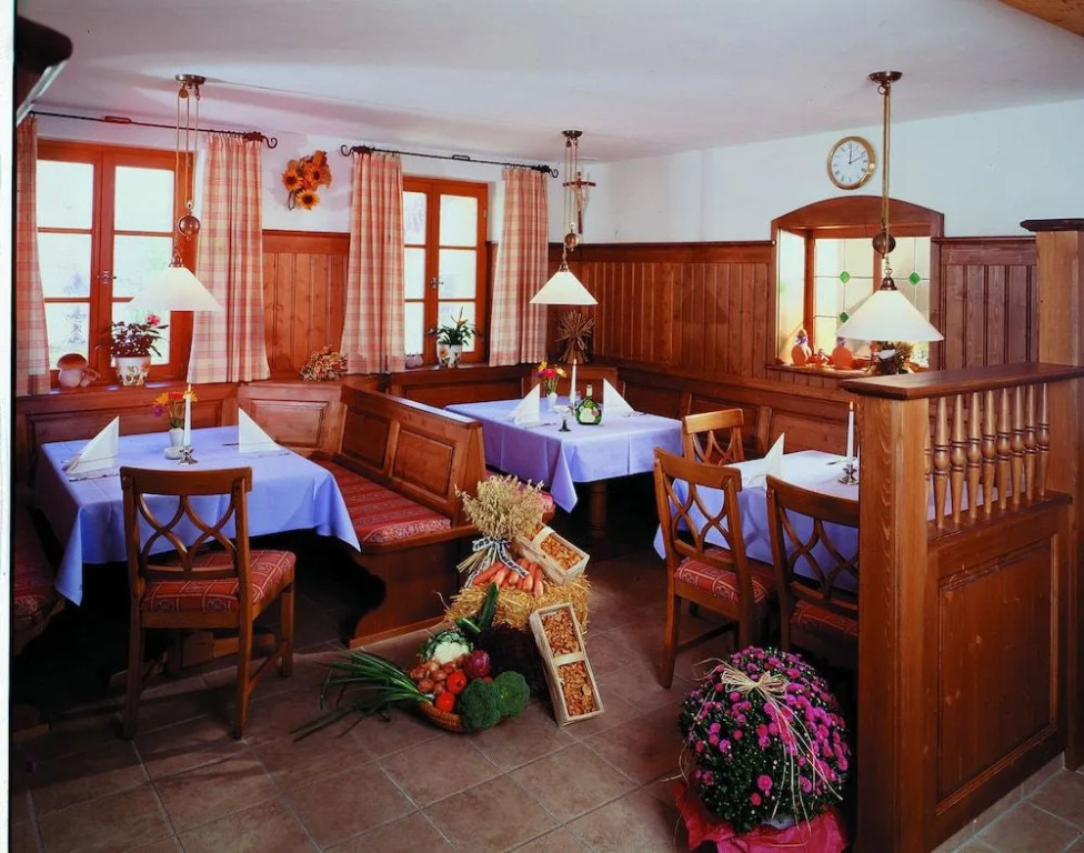 Hotel - Gasthof Spessarttor & Hotel Bergwiesen -hier auf Wunsch Zimmer mit Balkon