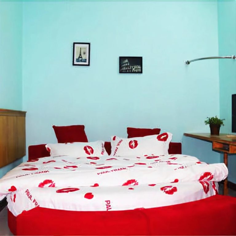 Yijia Theme Apartment