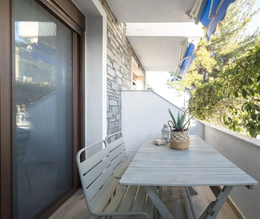 Azur Residences, Nilie Hospitality MGMT