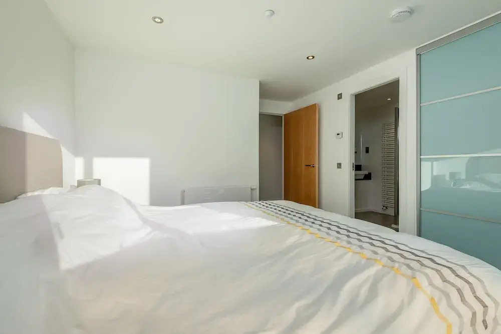 Luxury Balcony Apartment with Parking
