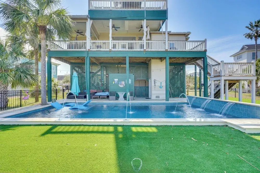 Marina & Golf Course Views: Edisto Island Home