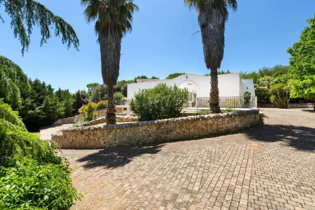 Villa Virgilia by BarbarHouse