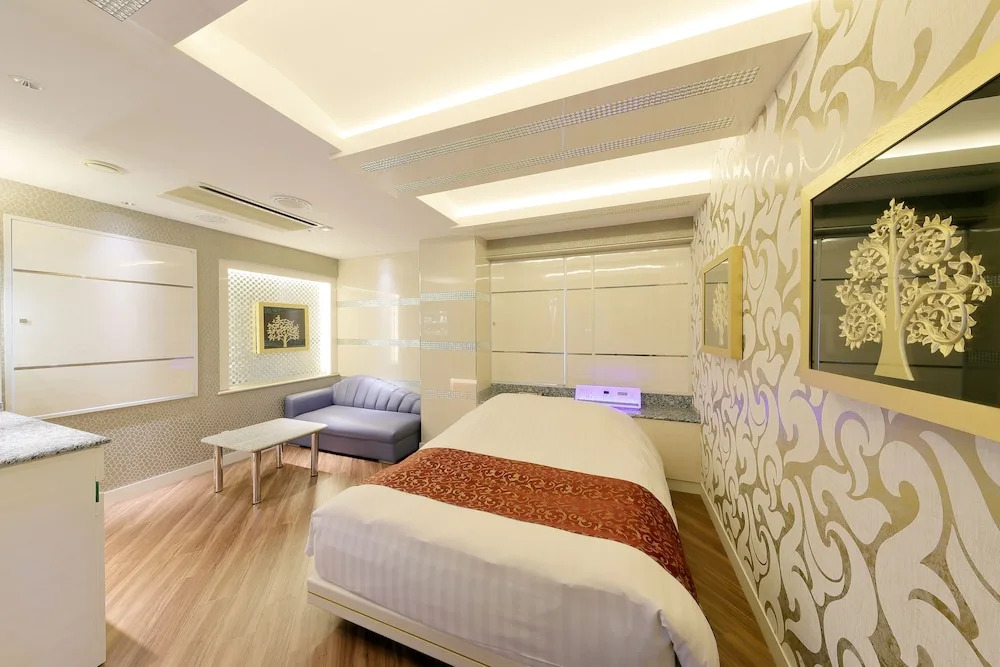 Hotel Cherena Kunitachi