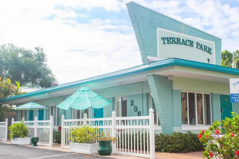 Terrace Park Suites Old Northeast by Tech Travel