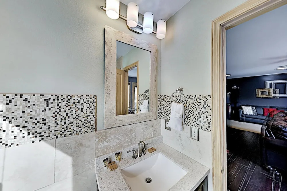 14B Larson Lane Home