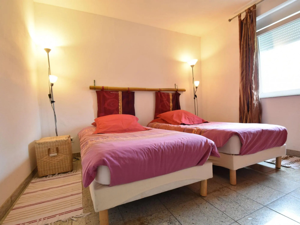 Quaint Holiday Home in Varsberg with Terrace