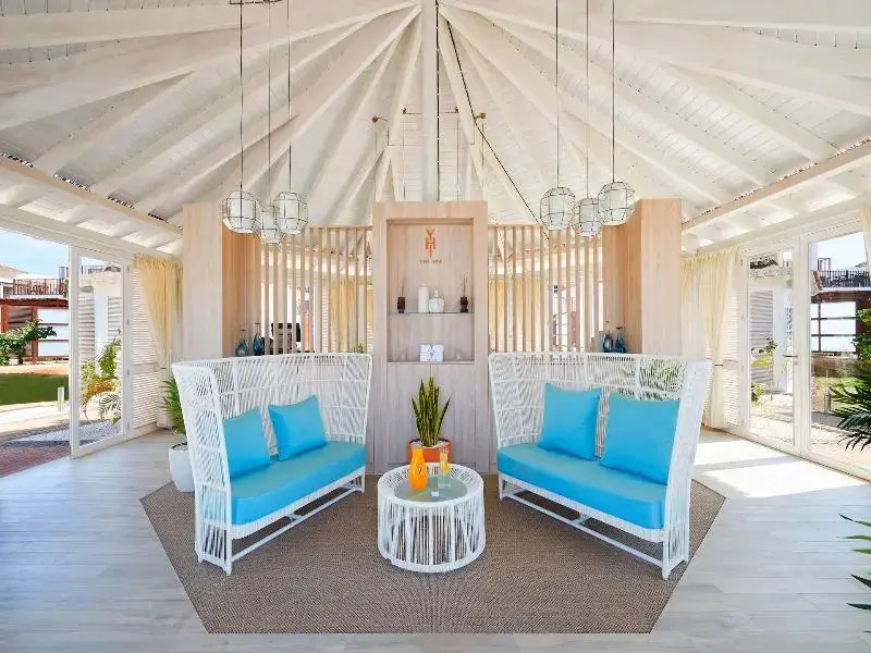 Meliá Laguna Beach