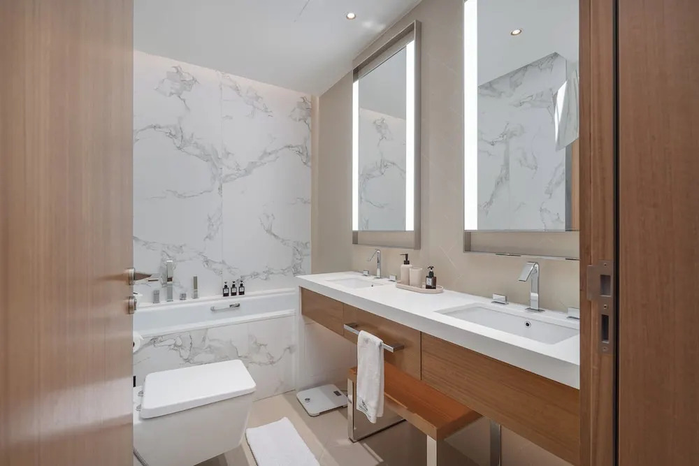 Address Residences Dubai Opera - Burj Khalifa City Views 1, 2, & 3-Bedroom Apartment 1 minute walk to Burj Khalifa, Dubai Mall, Dubai Fountain by Heaven Crest