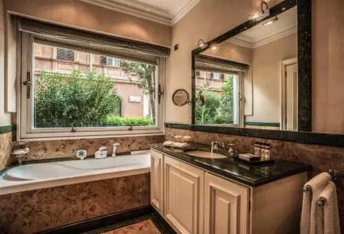47Luxury Suites - Colosseo
