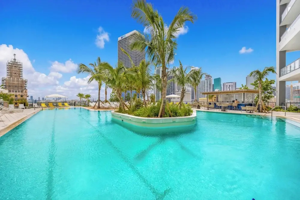 Modern Studio in Downtown Miami
