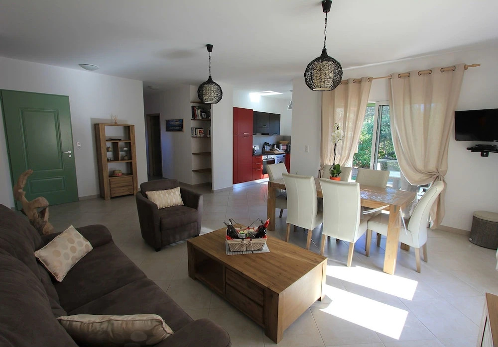 Villas CALA CORSA - 3 chambres piscine partagée chauffée - CALA ROSSA Porto-Vecchio - Villas entièrement Climatisées - Internet gratuit