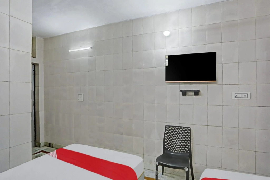 OYO Flagship 80638 Maharaja Rooms And Stay