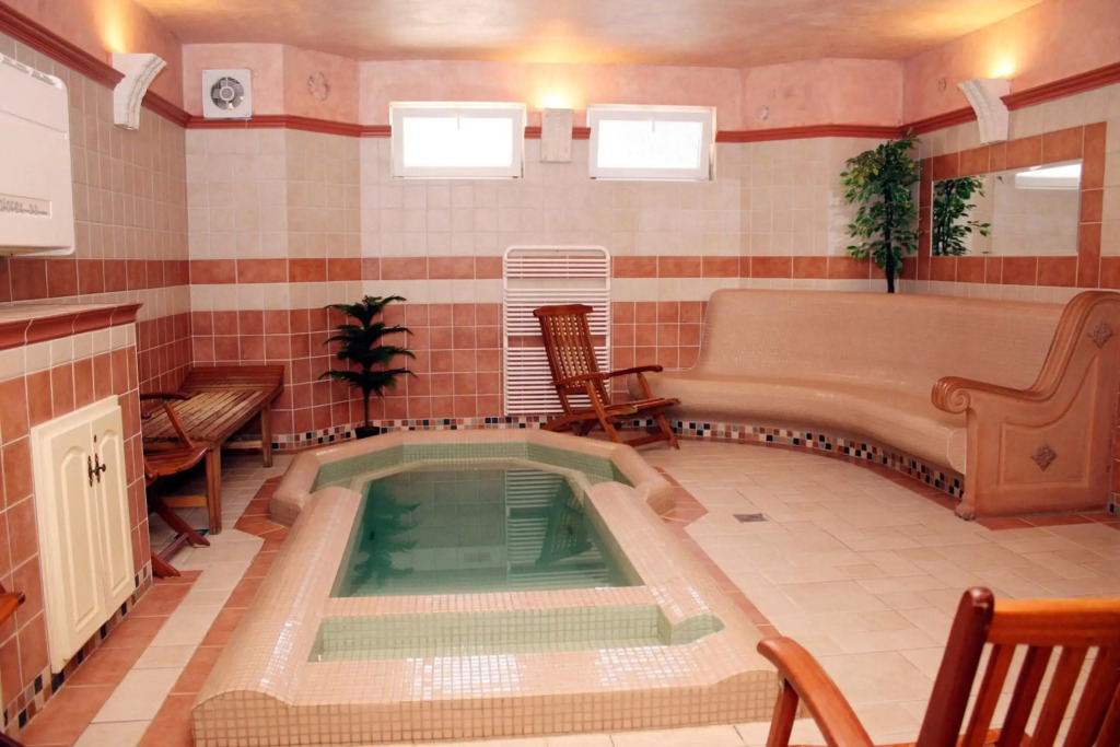 Lévay Villa Hotel