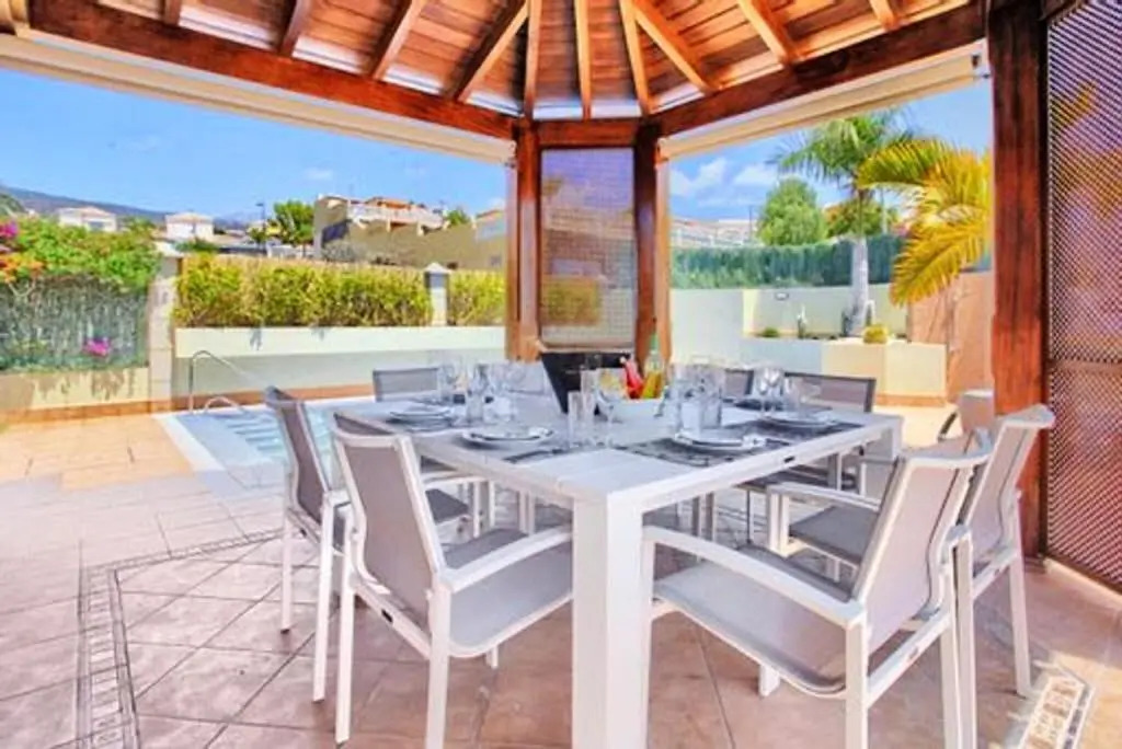 4 bedrooms chalet with sea view private pool and enclosed garden at Santiago del Teide 1 km away from the beach