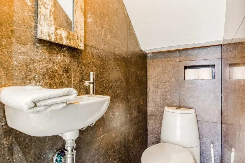 2bed w/ Covered Patio, 5 Mins to Paddington Stn