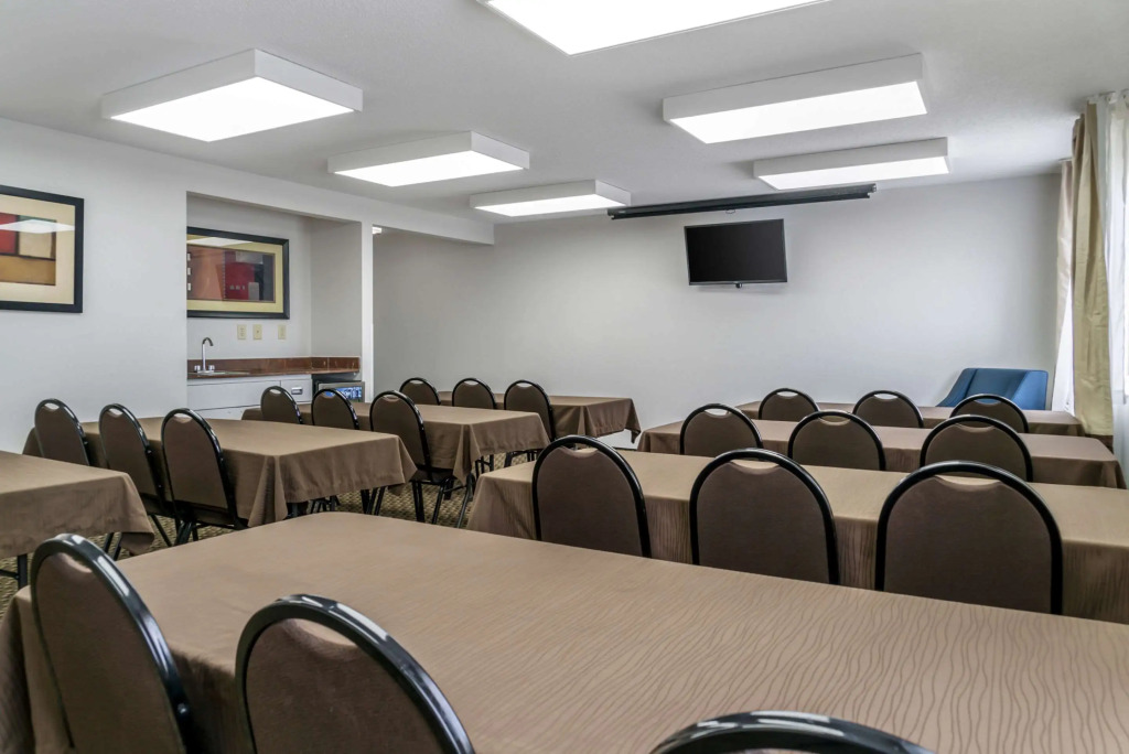 Comfort Inn East Oregon - Toledo
