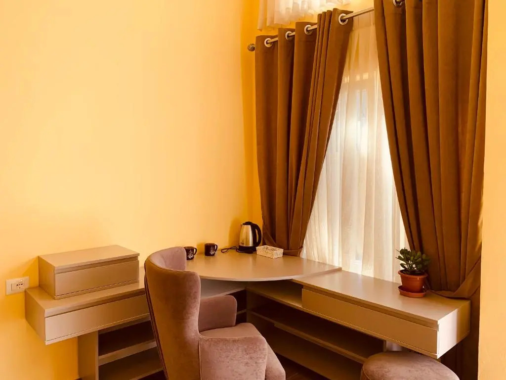 Auto Tana Guest House