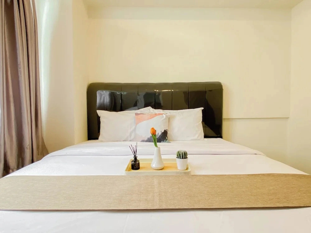 Serene Beige 2Br Space At Apartment Meikarta District 1