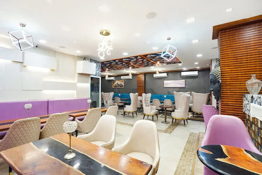 Fabhotel Prime Emporio Villa By Sbg