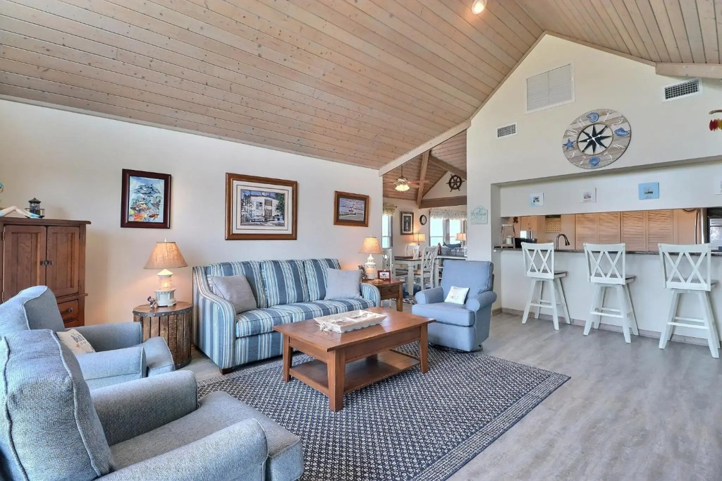 SCR3B - Scrimshaw Penthouse
