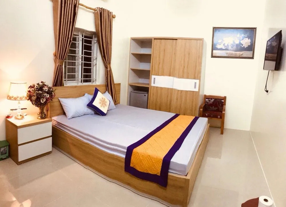 Khách sạn Chinh Thuỷ