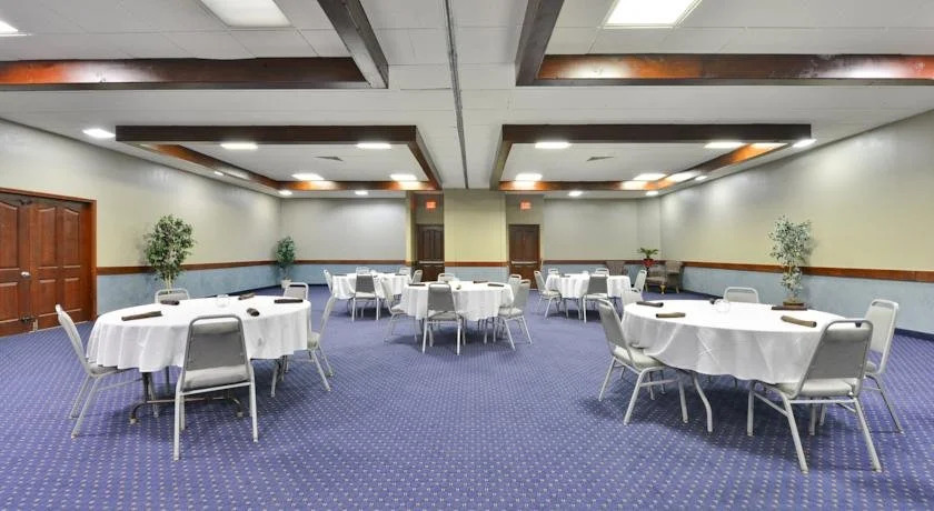 Americas Best Value Inn Clinton