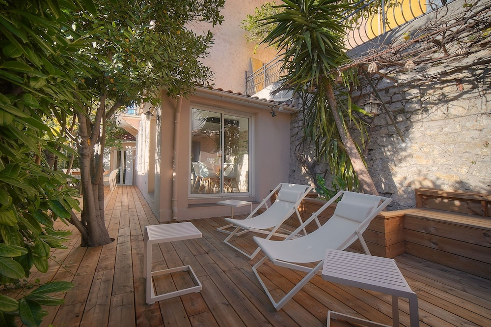 Ref 683685 in Cannes