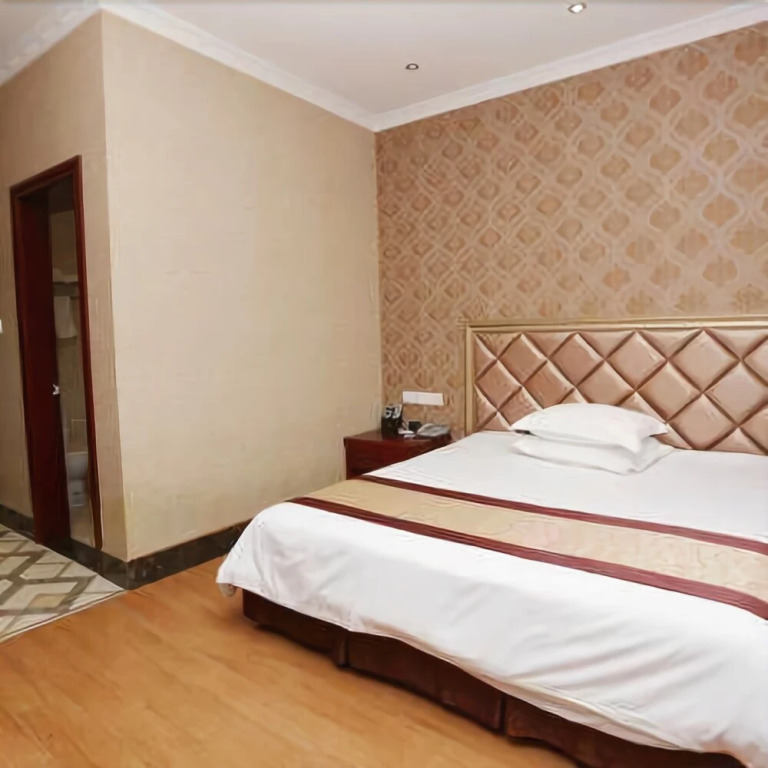 Yuandong Holiday Hotel