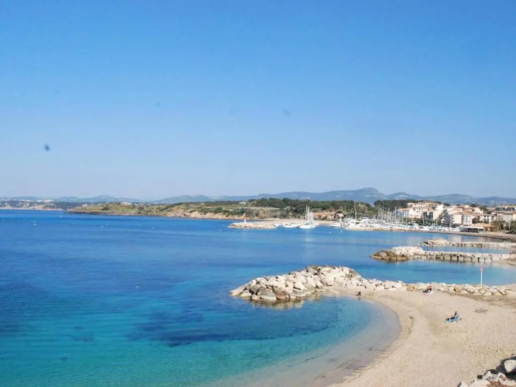 Appartement Six-Fours-les-Plages, 2 pièces, 2 personnes - FR-1-316-259