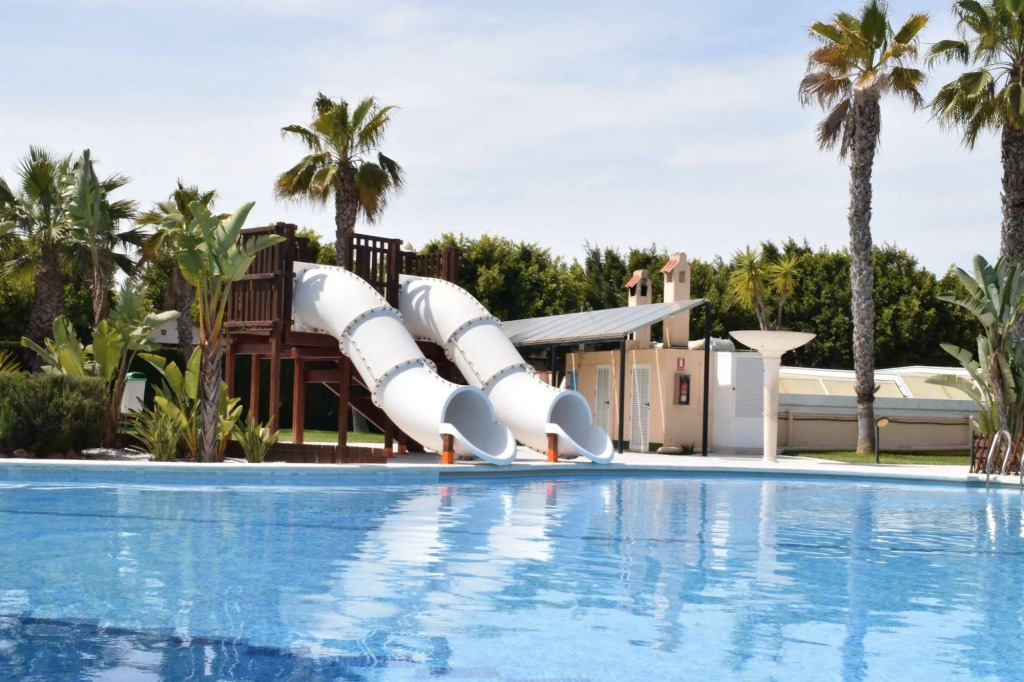 Marjal Camping & Bungalows Resort