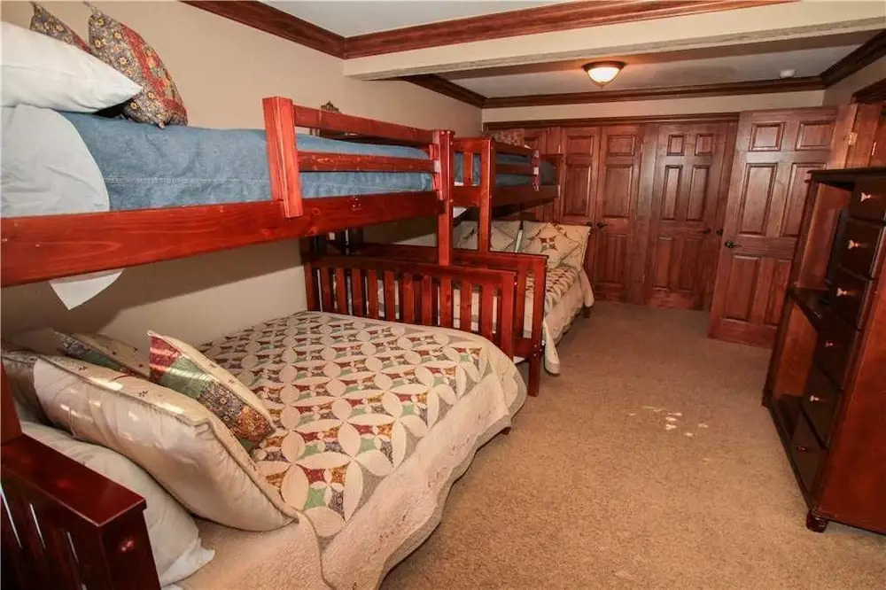 Mammoth Ski & Racquet Club #34 - 2 Br Condo