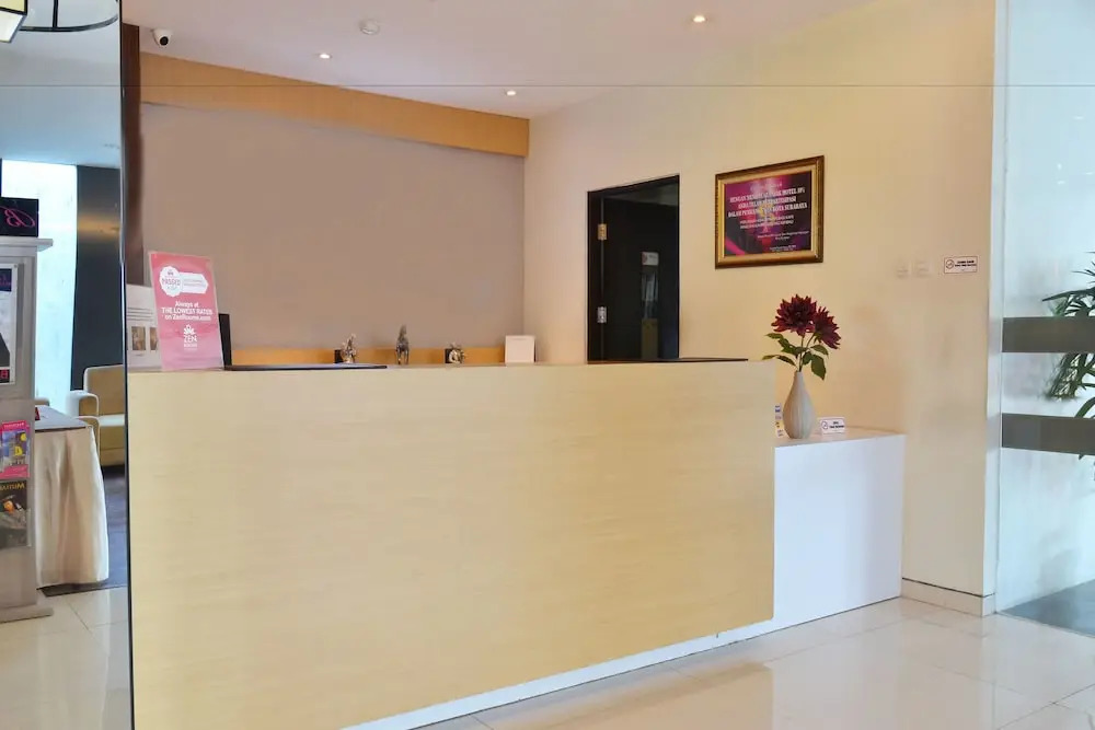 ZEN Rooms Basic Kedung Sari Wonorejo