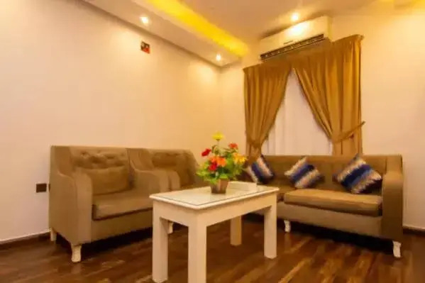 Al Muteb Suites Al Ezdehar 2