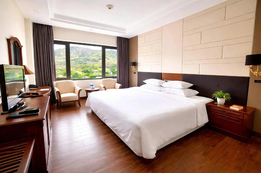 Sai Gon Ha Long Hotel